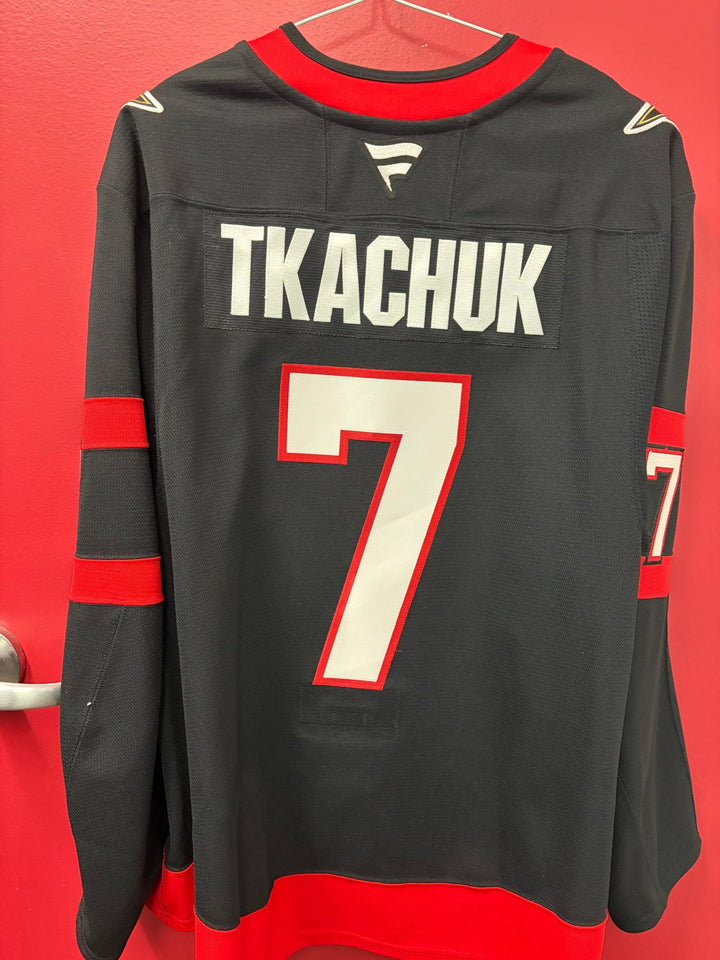 2024 2025 PLAYOFF HOME TKACHUK
